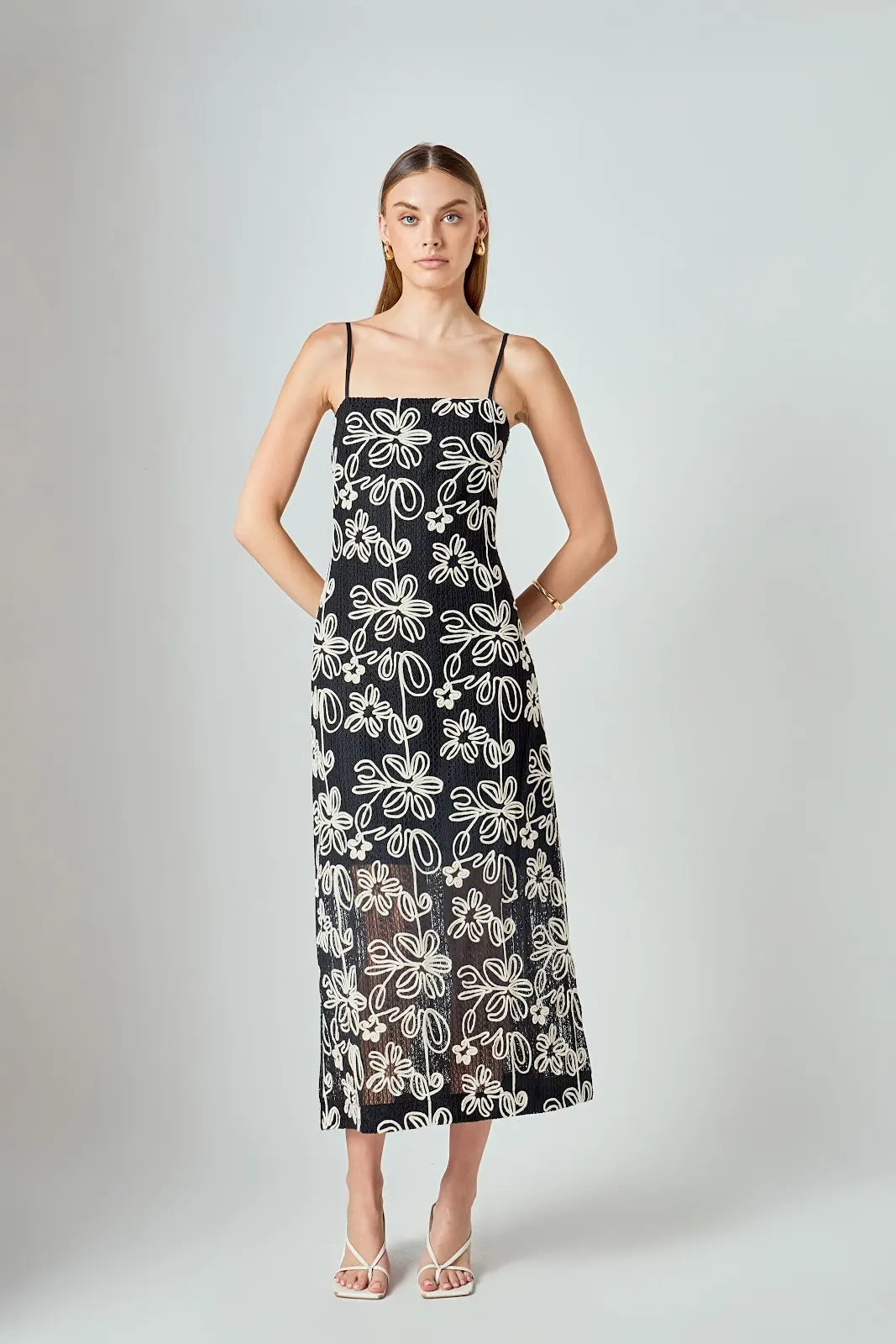 Crochet Embroidered Maxi Dress Twisted Sisters! Crochet Embroidered Maxi Dress Twisted Sisters!