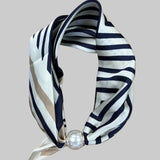 Pearl Magnet Scarf Choker