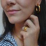 Betty Carre Noemi Hoop