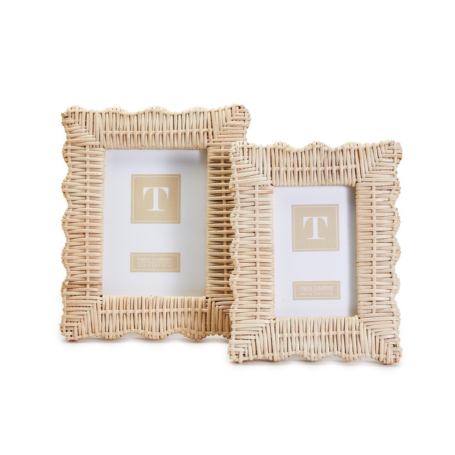Wicker Weave Scalloped Photo Frame