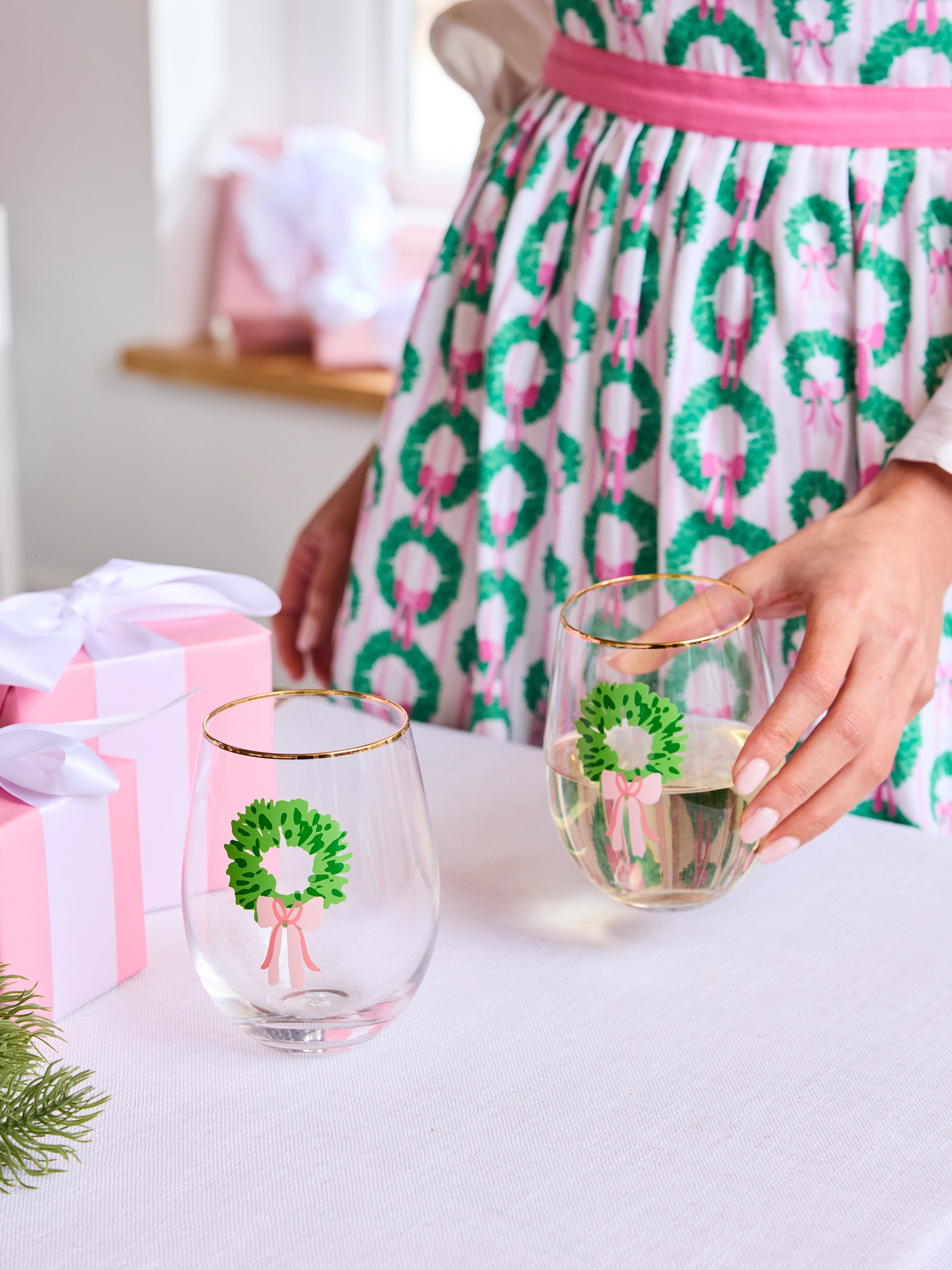 Stemless Holiday Wine Glasses