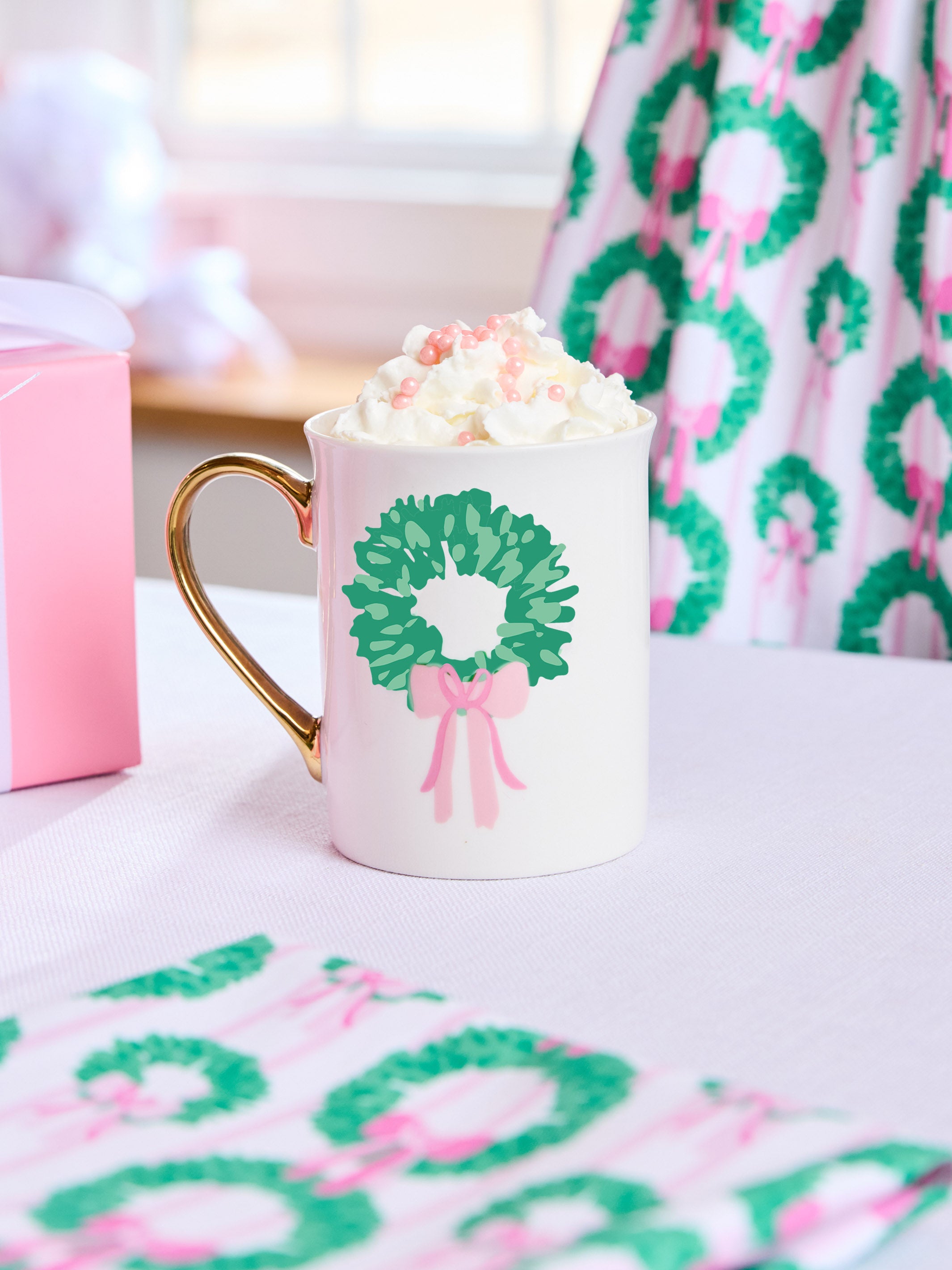 Rosy Wreath Mug