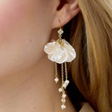 Corolla Dangle Earrings Pearl