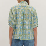 Cropped Flop Collar Top
