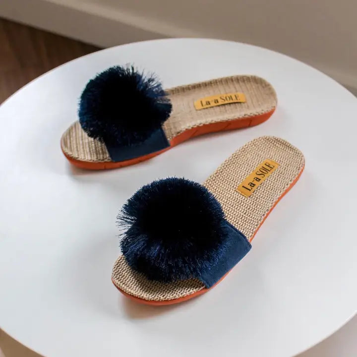 Pom Pom Slides